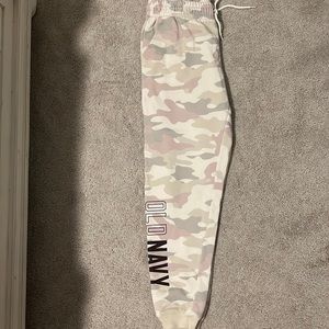 Old Navy camo sweatpants. Size small